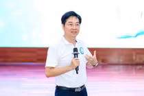 Hành trình của GS.TS.BS Trần Diệp Tuấn từ căn cứ R đến Quốc hội