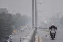 Hà Nội ô nhiễm không khí nặng, bác sĩ chỉ cách bảo vệ khỏi bụi mịn nguy hiểm