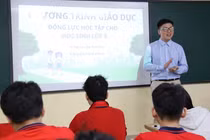 Nam sinh khiếm thị Đỗ Nam Khánh: Truyền cảm hứng từ bóng tối