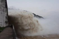 Chuyên gia chỉ rõ thủy điện chỉ gây 'lũ chồng lũ' nếu vận hành sai quy định