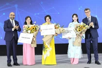 Nữ khoa học Việt theo đuổi công nghệ pin mới cho xe điện