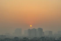 Chuyên gia 'gọi tên' nguyên nhân khiến Hà Nội chìm trong bụi mịn