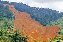 Sạt lở đất quy mô lớn ở Đà Nẵng giữa trời nắng, nguyên nhân bất ngờ