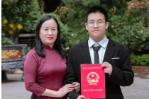 Mẹ “thủ khoa kép”: Học chuyên không nặng nếu là ước mơ con