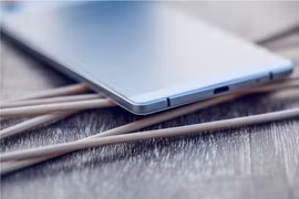 Smartphone siêu mỏng trở lại, mỏng sao cho hợp lý? 