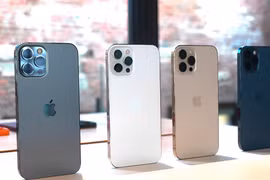 [GALLERY] iPhone cũ nào đáng mua nhất 2025? Câu trả lời gây bất ngờ
