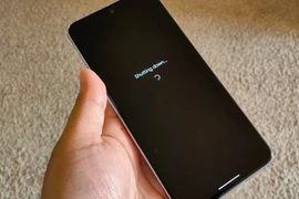 Điện thoại Android bật 24/7 có hại không? Câu trả lời gây sốc