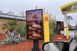 [GALLERY] McDonald's gây sốc với AI nhận đơn, xử lý hơn 1 triệu lượt gọi món