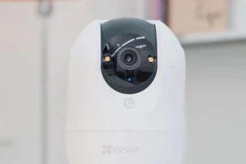 Camera gia đình đổi vai, từ giám sát sang gắn kết yêu thương