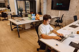 Startup AI chi 750 triệu/tháng thuê văn phòng trống