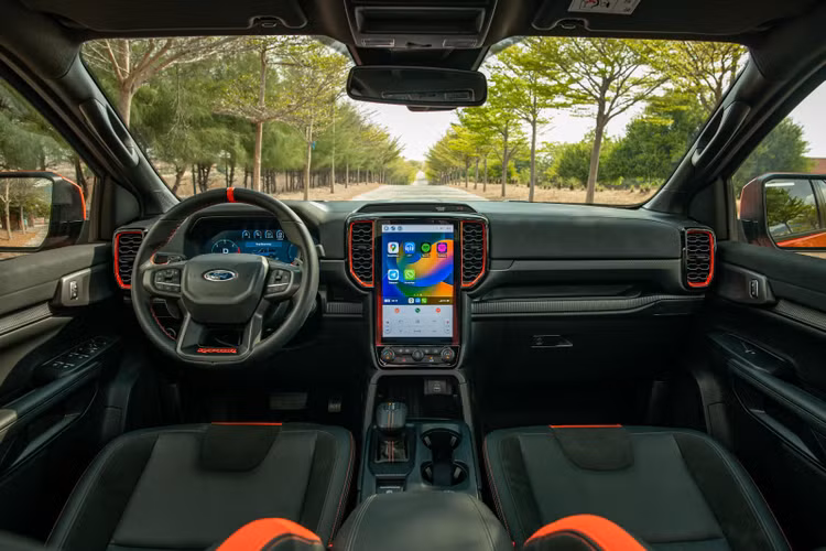 Nội thất Ford Ranger Raptor