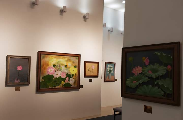 Triển lãm "Nghệ thuật sen Việt 2023 - Vẻ đẹp thuần khiết" lan tỏa thông điệp về tình yêu thương và hòa bình. Ảnh Tâm Giang Triển lãm "Nghệ thuật sen Việt 2023 - Vẻ đẹp thuần khiết" lan tỏa thông điệp về tình yêu thương và hòa bình. Ảnh Tâm Giang