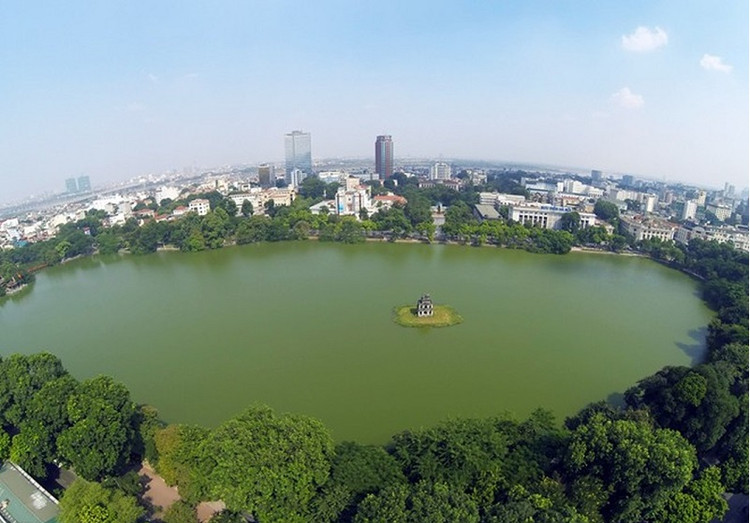 Quang cảnh hồ Gươm