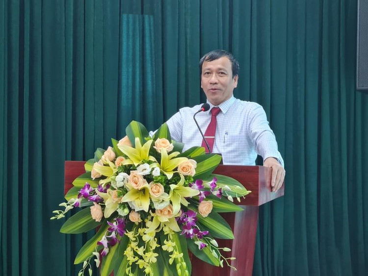 TS Lê Công Lương, Bí thư chi bộ cơ quan VUSTA trình bày tham luận tại Hội nghị.