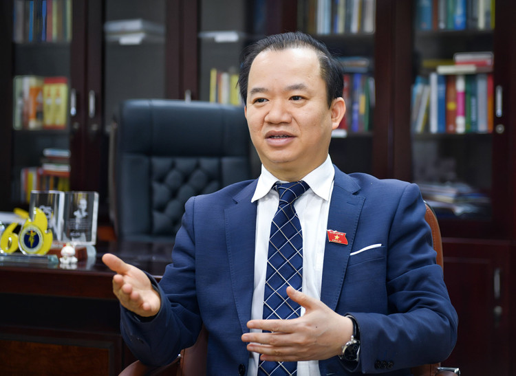 PGS.TS. Bùi Hoài Sơn.