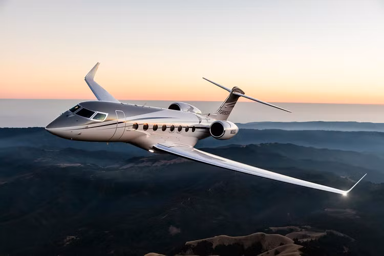 Máy bay Gulfstream G650ER.
