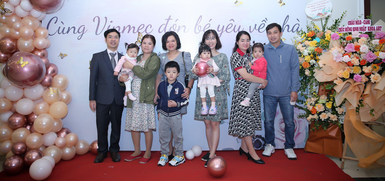 Sau 8 năm thành lập, Trung tâm IVF (Vinmec Times City) tự hào mang lại niềm vui và hạnh phúc cho hàng nghìn gia đình hiếm muộn trên cả nước