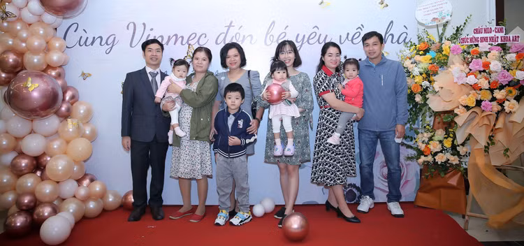 Sau 8 năm thành lập, Trung tâm IVF (Vinmec Times City) tự hào mang lại niềm vui và hạnh phúc cho hàng nghìn gia đình hiếm muộn trên cả nước