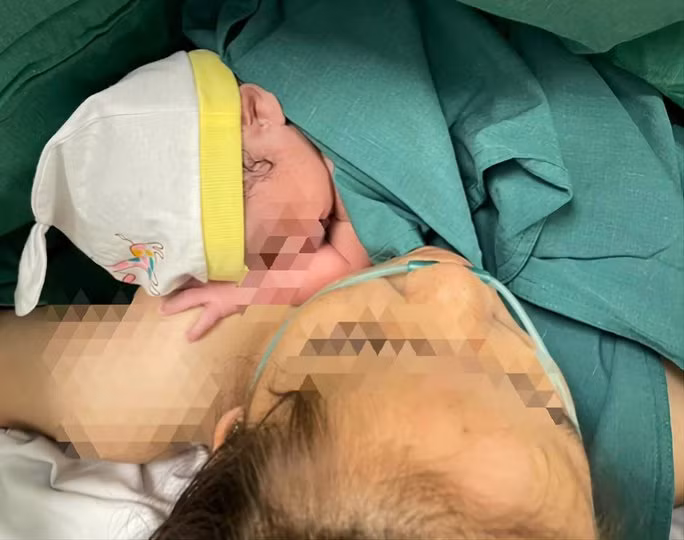 Thiếu nữ 15 tuổi vượt cạn thành công. Ảnh: NLĐ