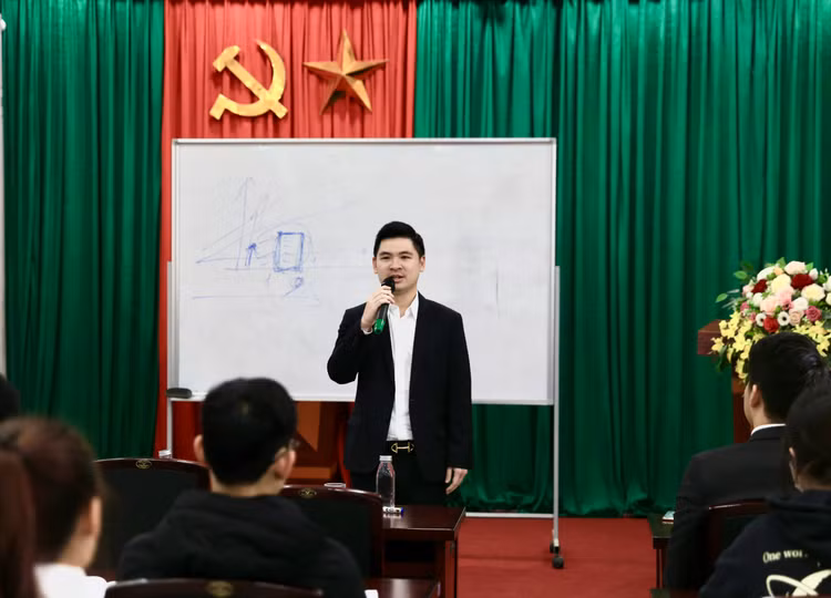 Với việc tham gia, đóng góp tích cực cho công tác an sinh xã hội, ông Đỗ Vinh Quang, Phó Chủ tịch HĐQT Tập đoàn T&amp;T Group vinh dự là một trong 64 cá nhân tiêu biểu được Sở Lao động - Thương binh và Xã hội Hà Nội vinh danh.