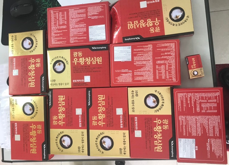 Lô hàng An Cung Hoàn được lực lượng quản lý thị trường thu giữ tại địa điểm kiểm tra. Ảnh suckhoevadoisong