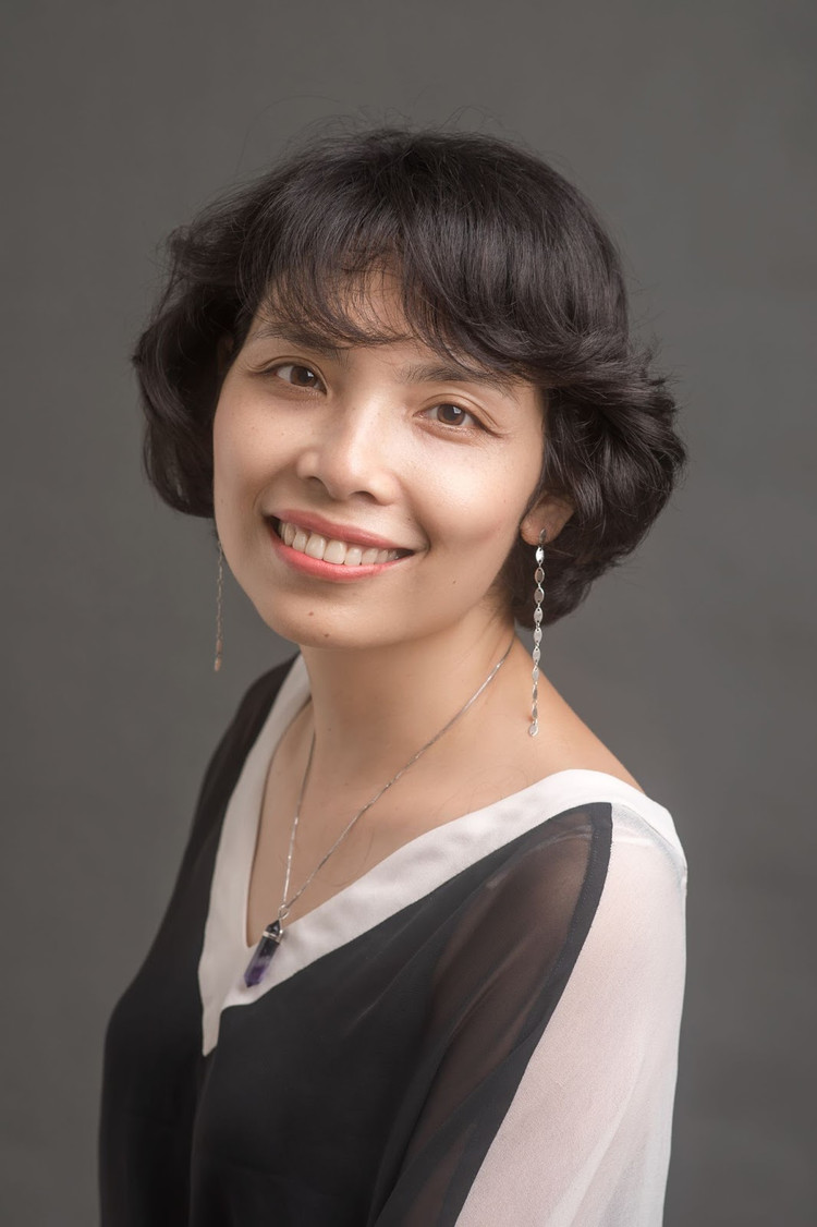 Cô Nicole Odishaw - Điều phối học thuật chương trình Maple Bear tại Hệ thống giáo dục Sunshine Maple Bear chia sẻ tại tọa đàm về kế hoạch triển khai môn học Công dân số trong năm học tới