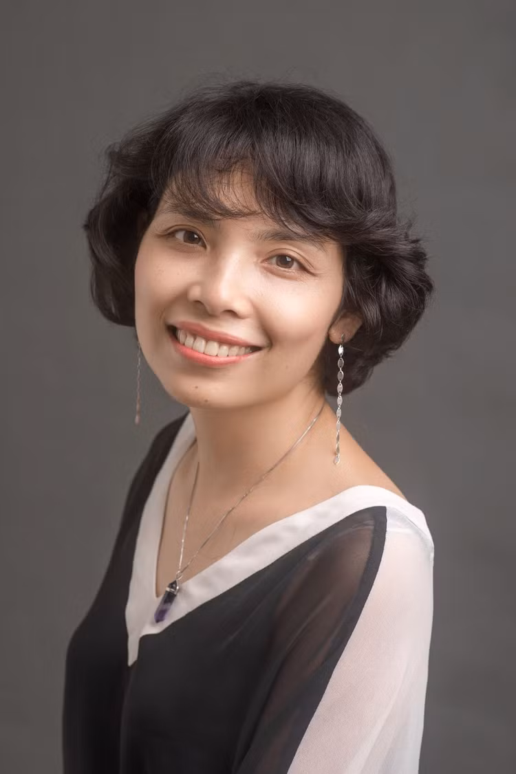 Cô Nicole Odishaw - Điều phối học thuật chương trình Maple Bear tại Hệ thống giáo dục Sunshine Maple Bear chia sẻ tại tọa đàm về kế hoạch triển khai môn học Công dân số trong năm học tới Cô Nicole Odishaw - Điều phối học thuật chương trình Maple Bear tại Hệ thống giáo dục Sunshine Maple Bear chia sẻ tại tọa đàm về kế hoạch triển khai môn học Công dân số trong năm học tới