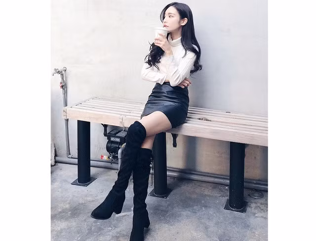 Gợi ý 3 kiểu giày phối với chân váy cực cuốn hút ảnh 3