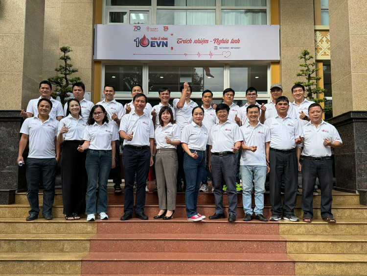 CBCNV Công ty Thủy điện Buôn Kuốp tích cực tham gia Tuần lễ hồng EVN.