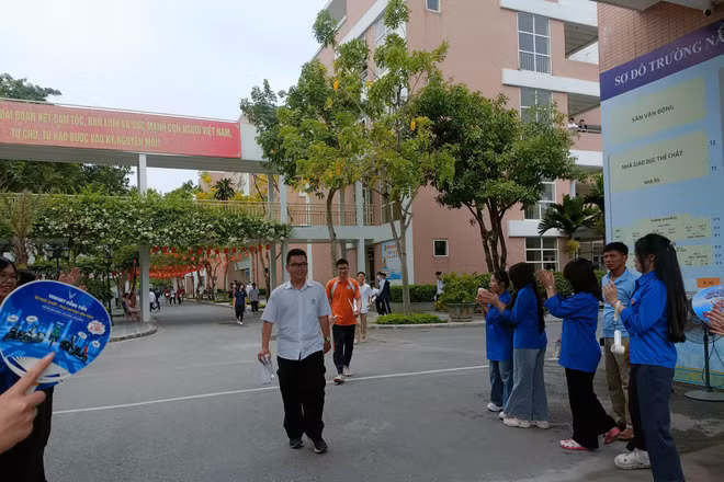 Cách tra cứu điểm thi tốt nghiệp THPT năm 2026 