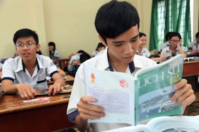 Lịch sử vẫn là môn bắt buộc ở THPT, không phải tự chọn