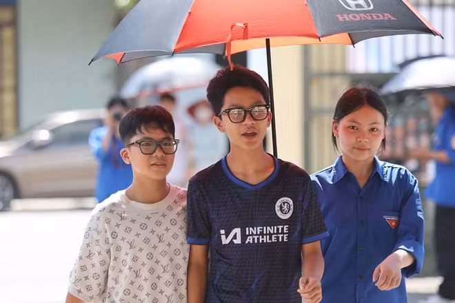 Đề và đáp án đề thi vào lớp 10 môn Toán - Hà Tĩnh 2026