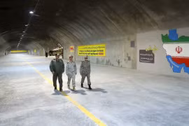 Ngàn tên lửa Mỹ bất lực trước thành phố dưới núi ở Iran