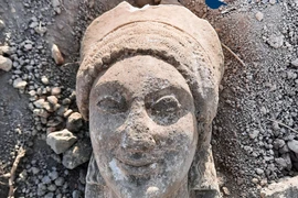 Phát hiện đầu tượng cổ đại tại thành phố Vulci của người Etruscan