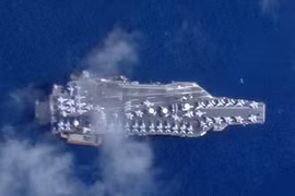 Mất 1 năm sửa chữa, vụ cháy trên tàu USS Ford đang là 1 bí ẩn lớn?