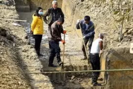 Chiếc cốc 2.000 năm tuổi khiến giới khảo cổ phải bất ngờ