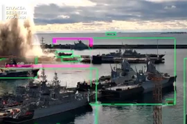 Tàu ngầm Nga lần đầu tiên bị Ukraine tập kích bằng USV dưới nước