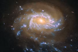 Hình ảnh thiên hà Sứa JO201 qua ống kính Hubble