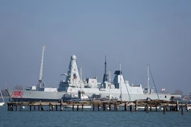 Vì sao tàu khu trục phòng không Anh bất lực trước các cuộc tấn công của Iran?