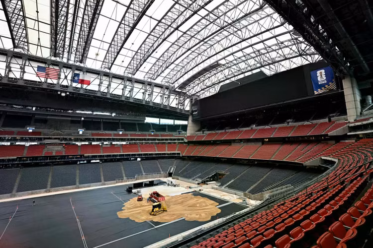 general-view-pitch-installation-ahead-1080008947jpg.jpg