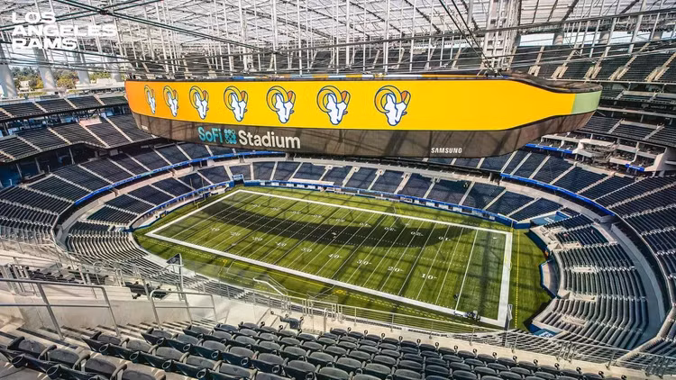 sofi-stadium-samsung-infinity-screenjpeg.jpg