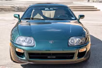 Chiếc Toyota Supra 30 năm tuổi chạy chán bán đắt ngang Cadillac CT4-V mới