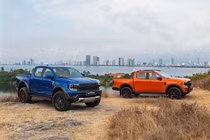 Ford Ranger Raptor 2026 máy xăng tại Việt Nam giá hơn 1,4 tỷ đồng