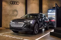 Triệu hồi 9 xe Audi e-tron và Q8 e-tron tại Việt Nam lỗi cần đạp phanh
