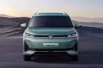 Volkswagen Tiguan L ePro ra mắt, chạy 117km không "uống" 1 giọt xăng