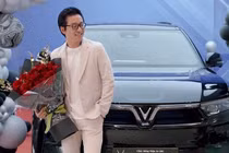 Tuấn Hưng bất ngờ chi tiền tỷ tậu thêm xe điện VinFast VF9 thứ 2