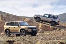 Toyota Land Cruiser Prado có động thái mới sau màn ra mắt Mitsubishi Pajero