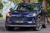 Toyota RAV4 mới chuẩn bị được nâng cấp, tăng khả năng off-road