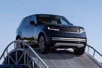 Mục sở thị Range Rover Electric chạy điện vừa ra mắt, từ 3,6 tỷ đồng