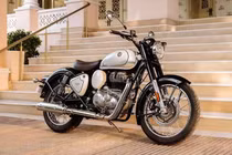 Mục sở thị Royal Enfield Classic 350 Signature White mới giá 60,5 triệu đồng